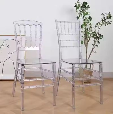 주문 겹쳐질 수 있는 맑은 아크릴 치아바리 의자 잔치 루시트 치아바리 의자 온라인 제조